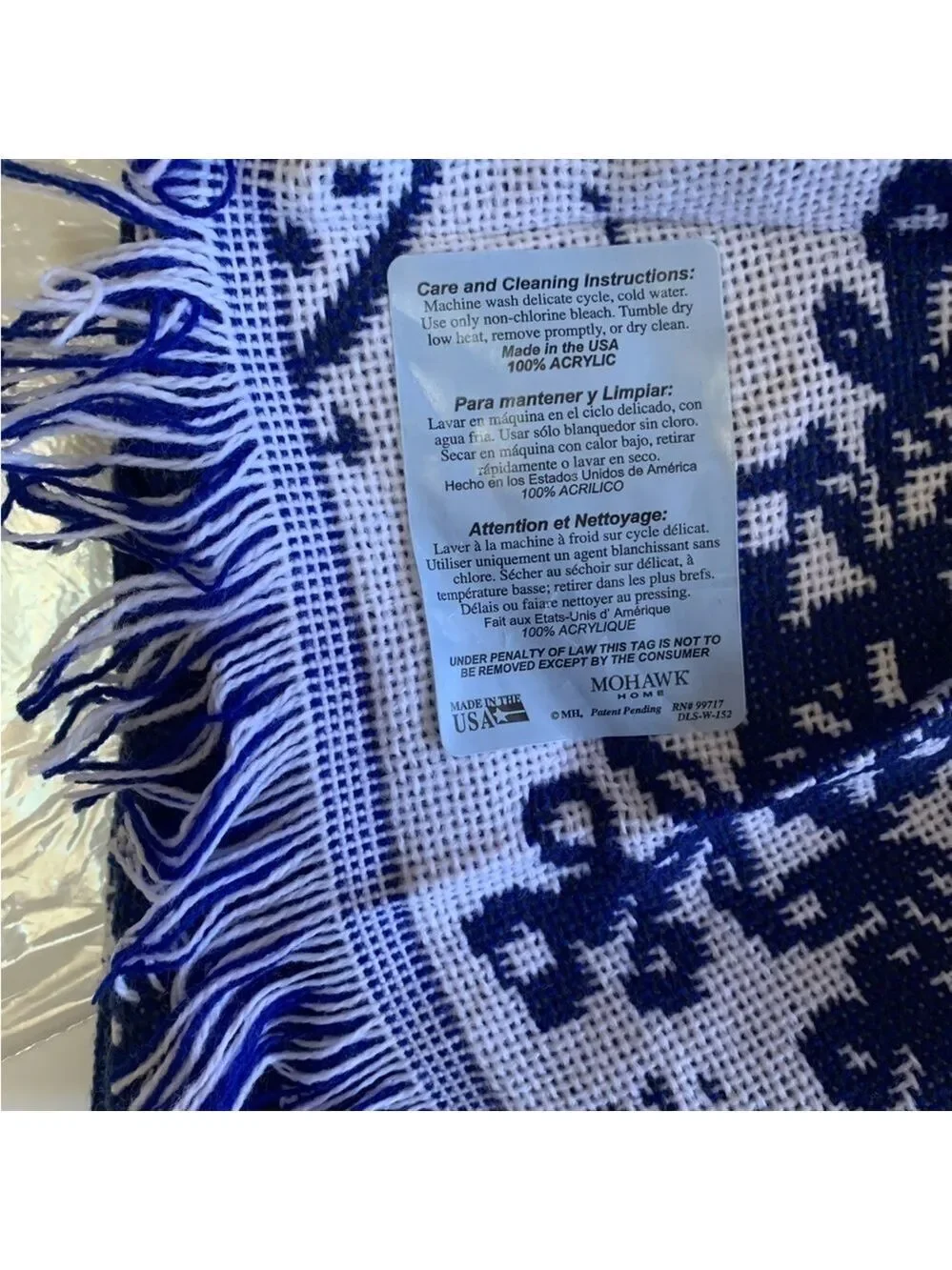 Mohawk Double Woven Jacquard Throw Snowflake Print